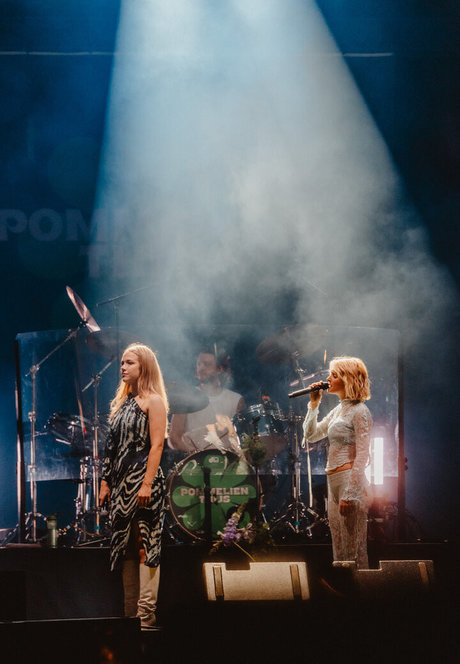 Pommelien Thijs nackt hübsche bilder