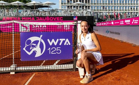 Zeynep Sonmez pornografische bilder