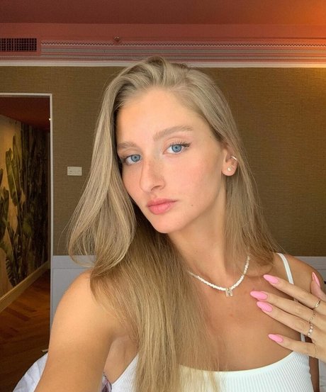 Hadas Cohen erwachsene heiße bild