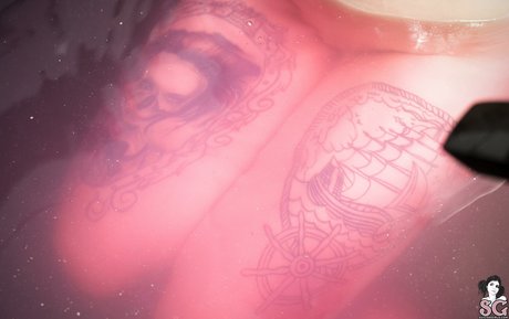 Karenzio nacktheit kunst bild