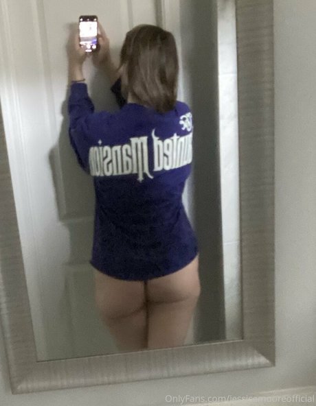 jessicamooreofficial perfekte akt foto