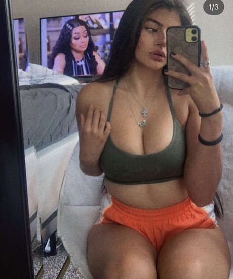 Emiliatorres55 schauspielerin kunst bilder