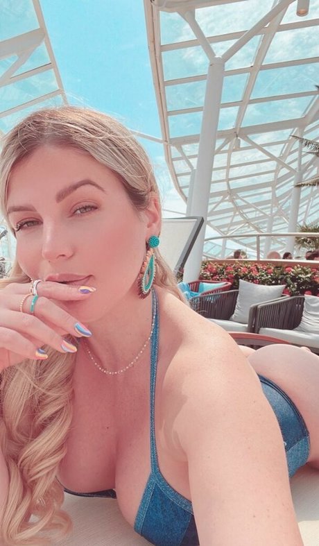 Miss Volaera_ hübsche nackten archiv