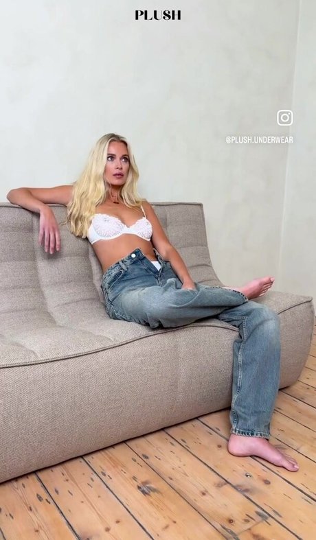 Danni Wells porno galerie