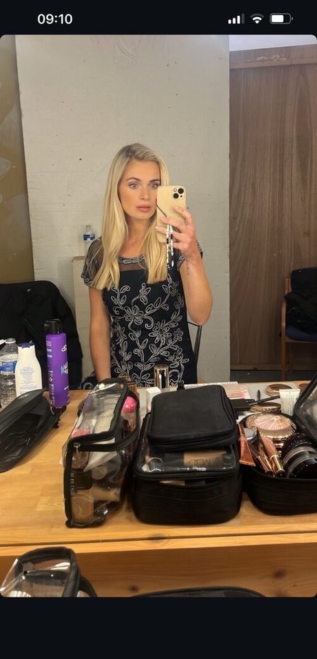 Danni Wells nackt freie galerien