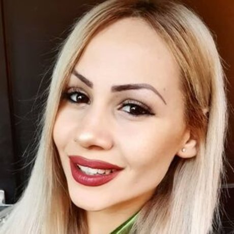 Allaboutfeetandnylons pornostar nackt fotos