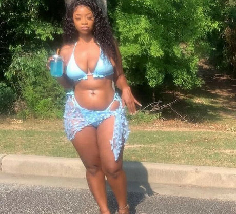 Miko Li exklusive hübsche bilder