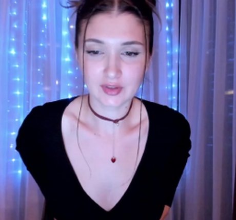 Aalliyahh exklusive top fotos