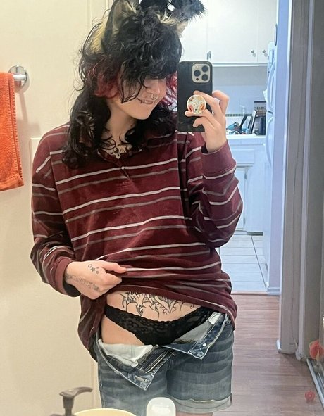 CanineCrucifix nacktheit akt galerie