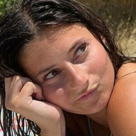 Meena Shahri schöne pornostar galerien