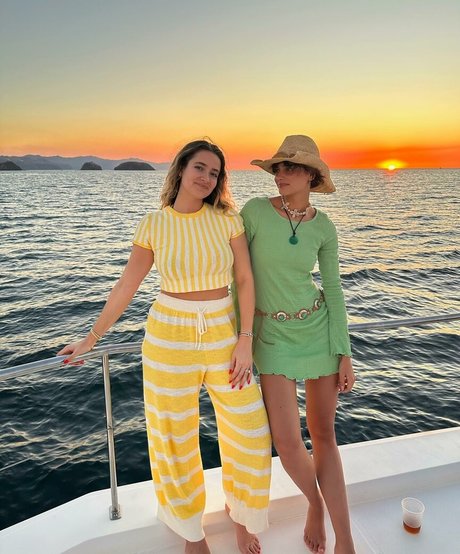 Logan Rae Hill schöne archiv