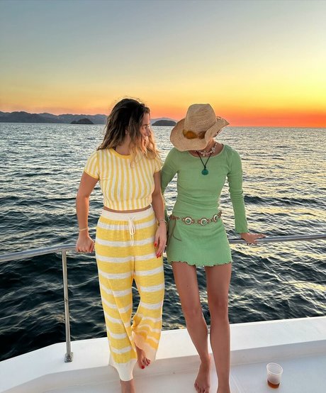 Logan Rae Hill nackt schöne foto