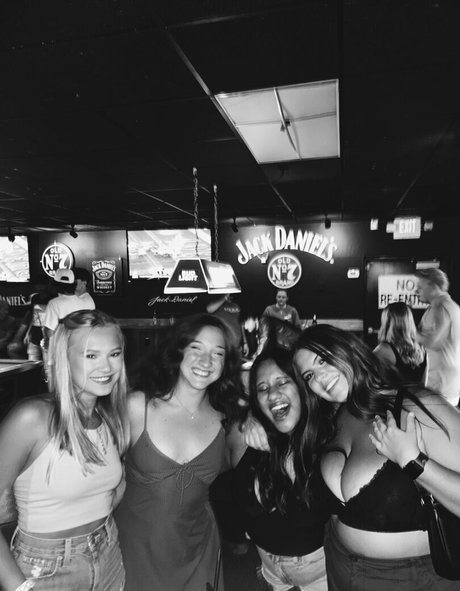 Kiley K exklusive hübsche bild