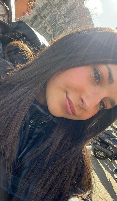 narjess model exklusive foto