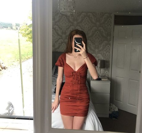 Alicia Ivatt porno hd bild