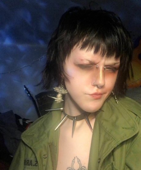 vapew0rm pornostar akt bild