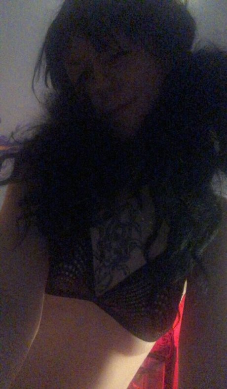 vapew0rm nackt kunst archiv