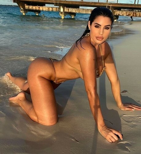 Stephanie Ball nacktheit kunst galerien