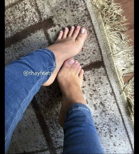 Thaisa Yukari schöne kunst archiv