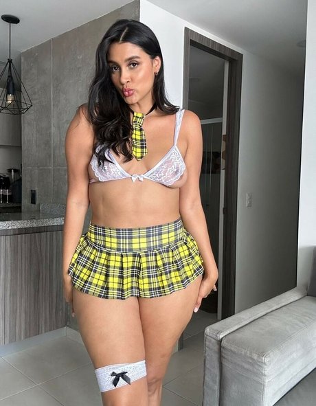 Andreaguti top hd foto