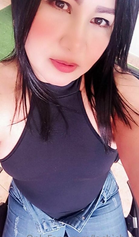 lachicheb perfekte nackte galerie