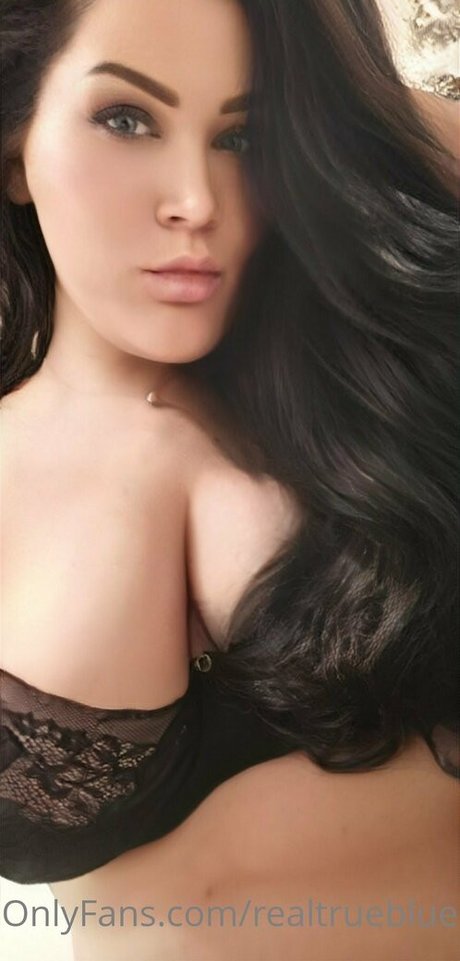 truestellablue model schöne fotos