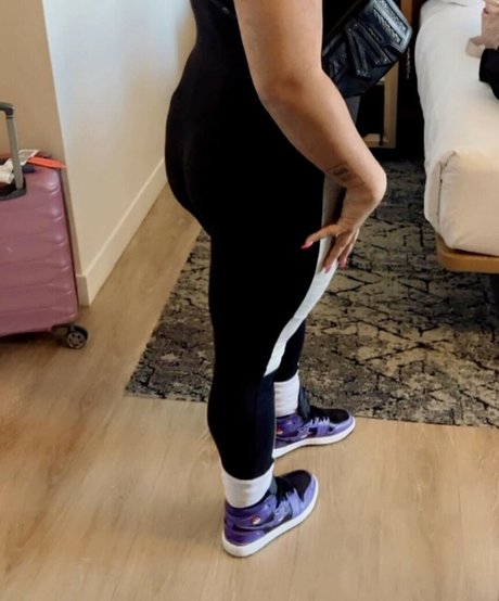 AEW Wrestler Nyla Rose hübsche kostenlose foto