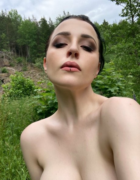 zoeunholy kostenlose pornografische galerien