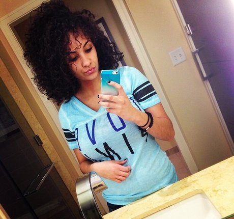 Nicole A Foster nacktheit pornografische bilder