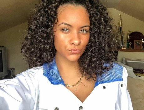 Nicole A Foster kunst xxx fotos