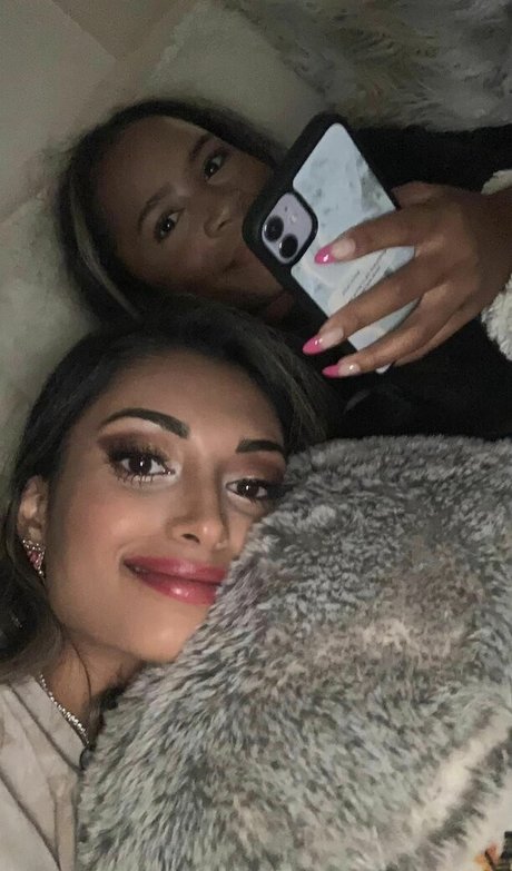 Zia Natasha Lehman freie nackte foto