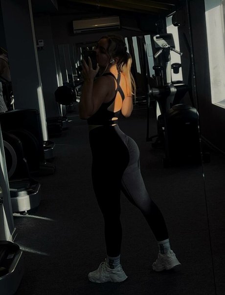 Charevna xxx freie galerien