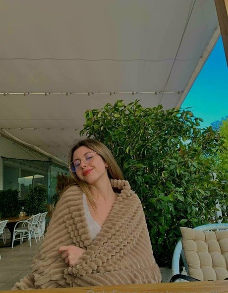 sunnyjully heiße erotische bild