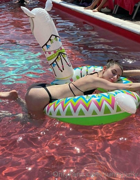 sunnyjully kunst nackte galerien