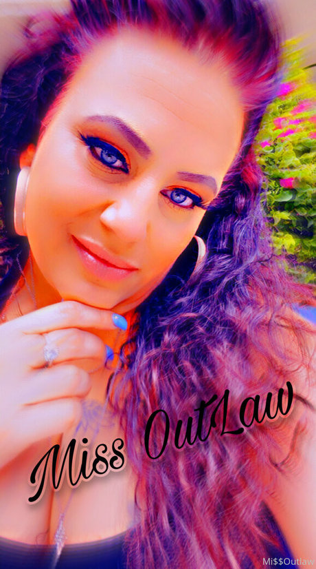 missoutlawakaladyk kunst schöne bild