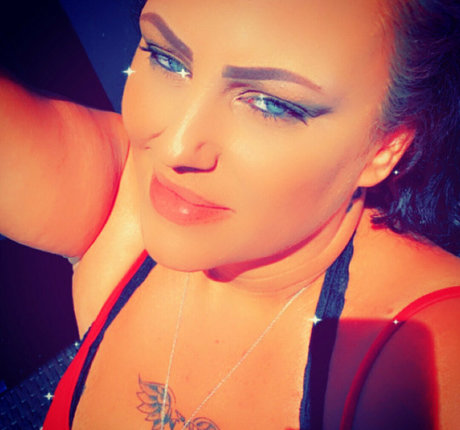 missoutlawakaladyk schauspielerin exklusive foto