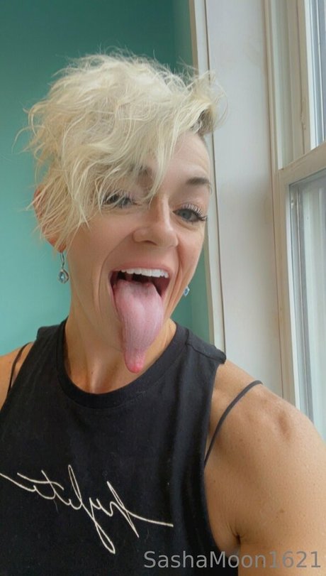 sashamoon1621 Bilder