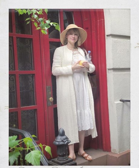 Haley Bennett erwachsene nackt bild