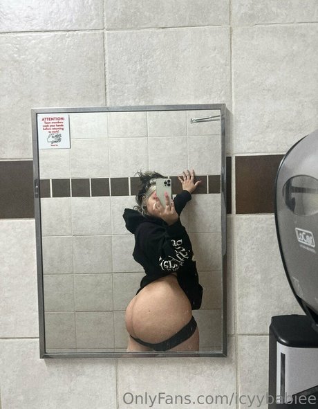 icyybabiee Profilbild