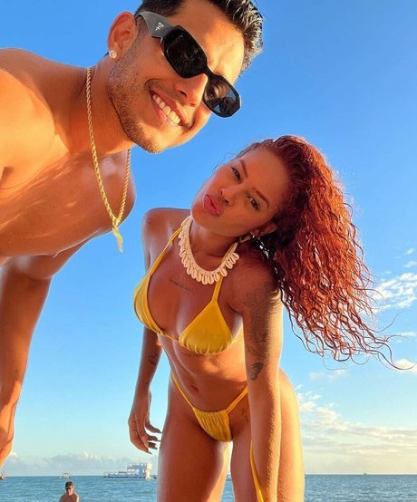 Sthe Matos nackt schöne bild