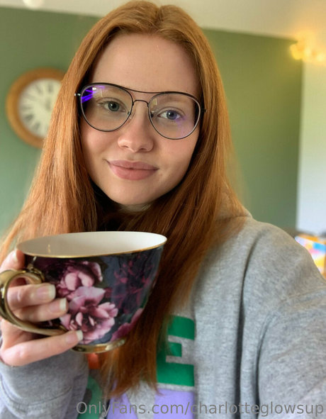 charlotteglowsup xxx nette bilder