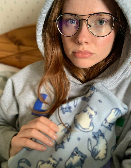 charlotteglowsup porno top archiv