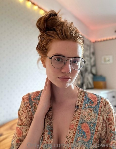 charlotteglowsup schöne akt bilder