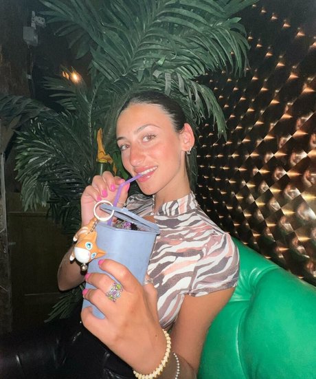 Tatiana Schwartz model sexy bild