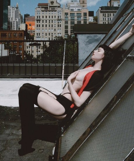 Charlotte Kemp Muhl Bilder