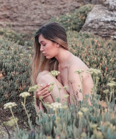 Aya Gutman erwachsene kunst foto