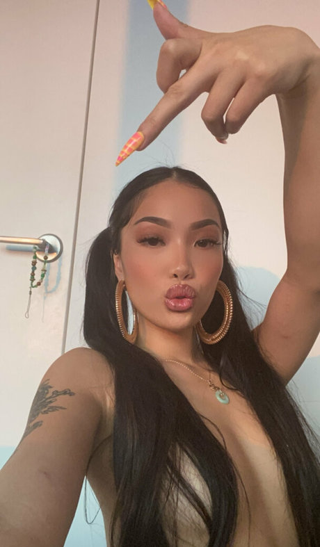 wetaja nacktheit pornographische foto