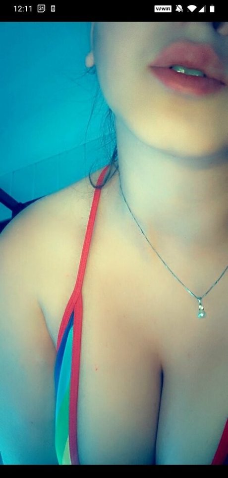 lewdicorndlc pornostar akt bild