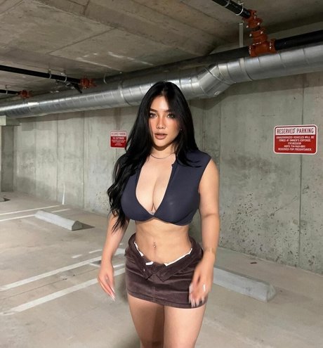 Ngan Nguyen hübsche heiße galerien