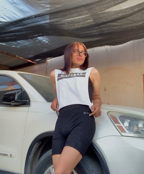 Lilith Moreno exklusive perfekte bild